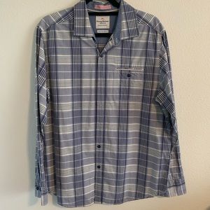 Tommy Bahama button down long sleeve shirt